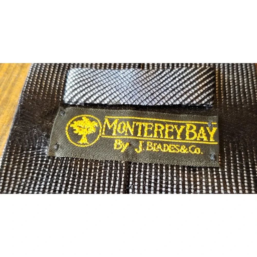 Monterrey Bay 100% Silk Black Gray Striped Pattern Men's Necktie Tie